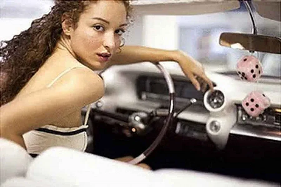 Доказано: Британките паркират по-лошо