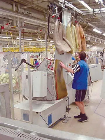 Спор за заплати в "Ролман"