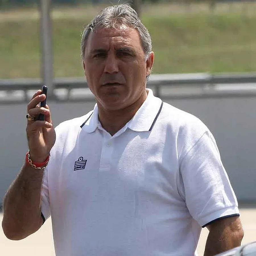 Суркис вика Стоичков на помощ в Киев