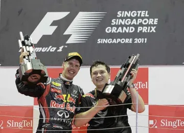 Фетел на точка от титлата във Формула 1