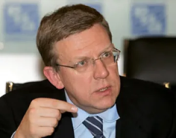 Първи бунт срещу рокадата в Кремъл