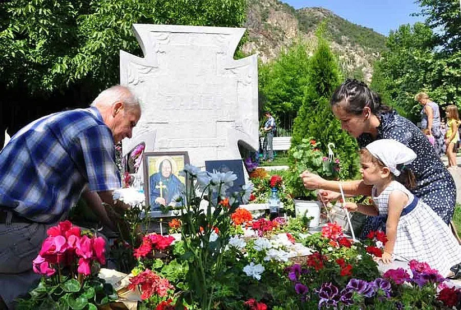 Чакат хиляди в Рупите за 100-годишнината на Ванга