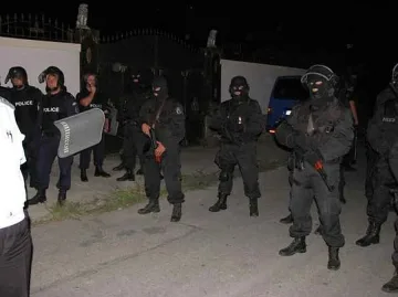 Над 150 полицаи пазят хасиендата на Цар Киро