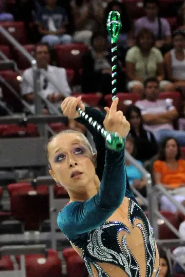 Силвия се хвърля за медали на бухалки и лента