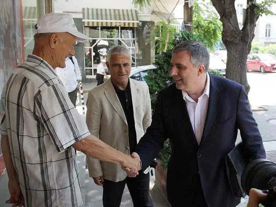 Калфин бута камък като Сизиф