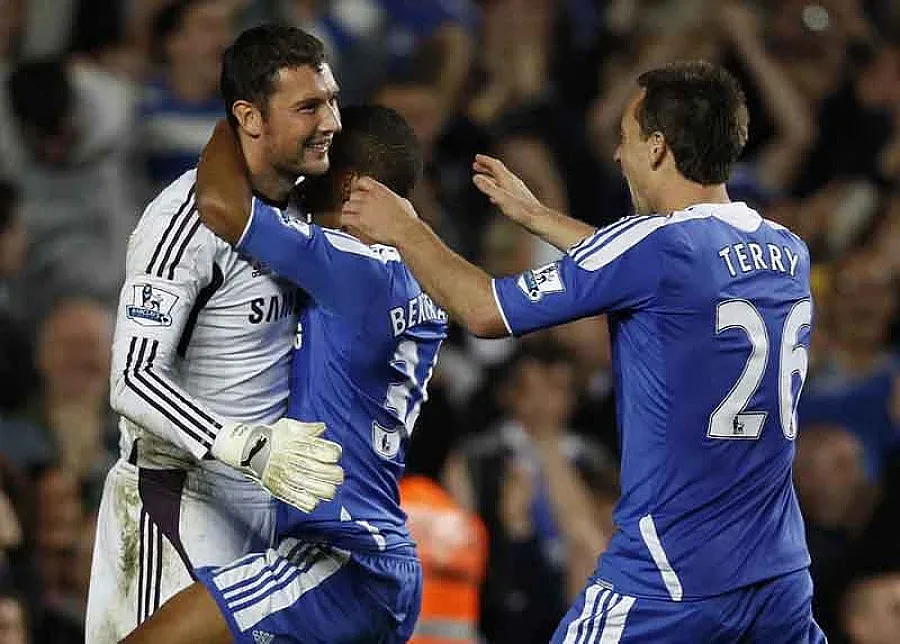 "Челси" издрапа с дузпи в "Карлинг Къп" (видео)