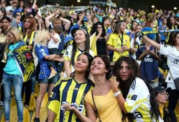 41 000 жени на мач в Турция (ВИДЕО)