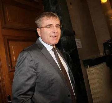 Ковачки натрупа 1 млрд. дългове