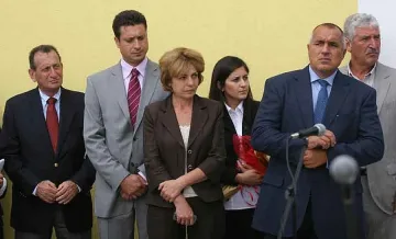 Премиерът хвали готвачки в Банкя