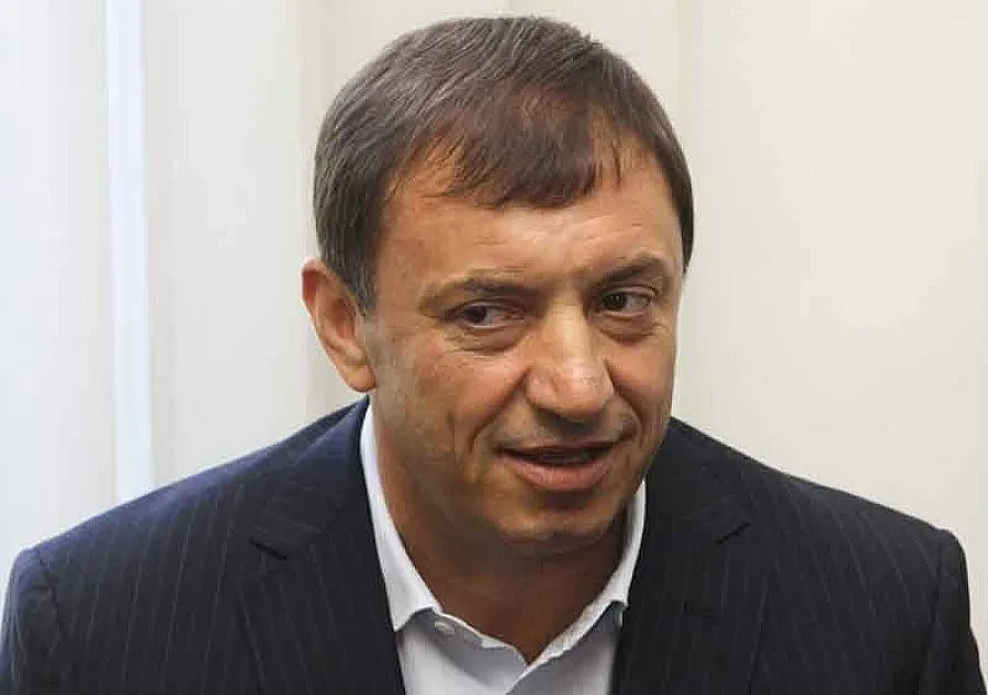 Алексей Петров изчете още 4 тома с обвинения