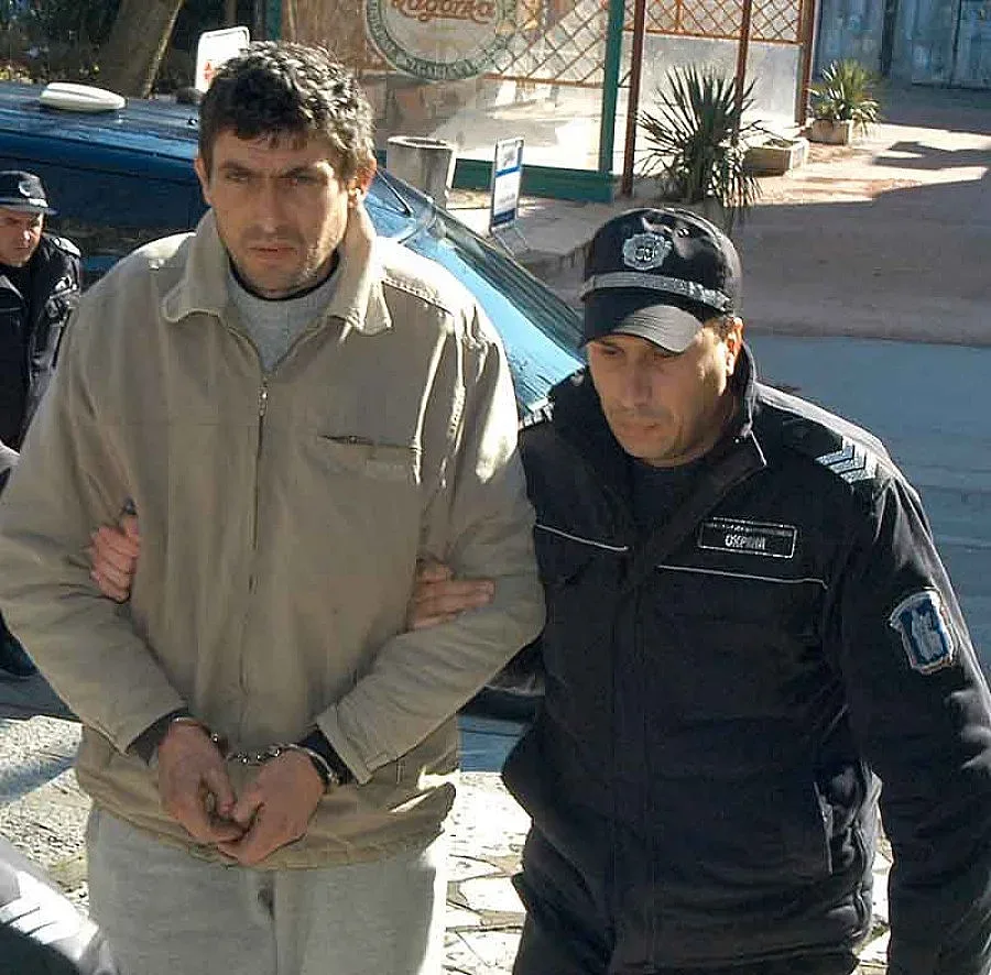 Вуйчо иска да се грижи за насилвания Сашко