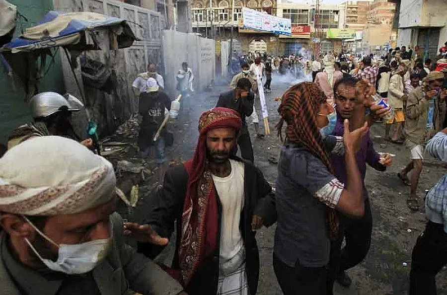 Касапница срещу демонстранти в Йемен