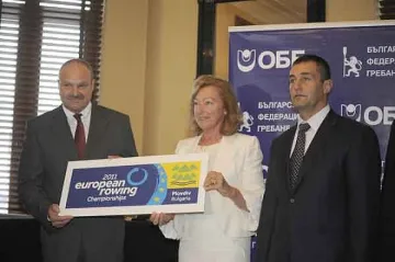 С балет в лодки откриват Евро 2011