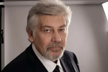 СЕМ: Ламбо остава в "Стъклен дом" 