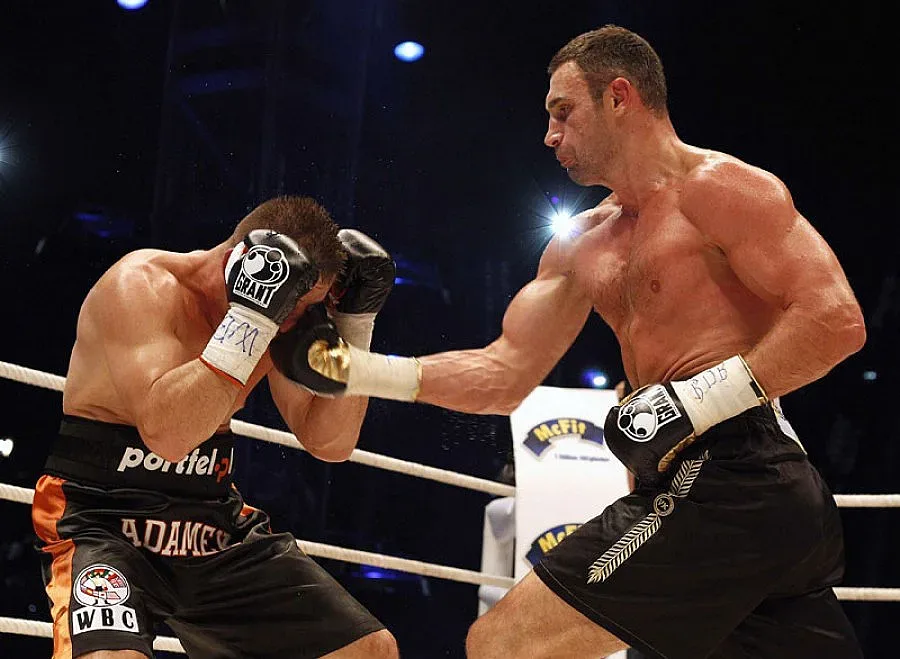 Виталий Кличко защити титлата си