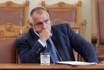 Премиерът прати еърбъс за болни и деца на летището в Бургас 