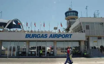Блокираха 500 руснаци на летище Бургас