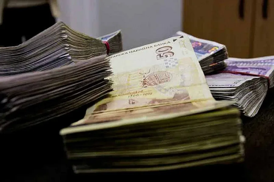 Пенсионерка за малко да задигне 41 000 лв. от ЕС