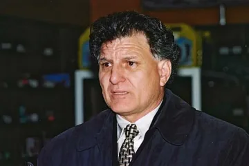 Пеневата чета рита за ЧРД на депутат