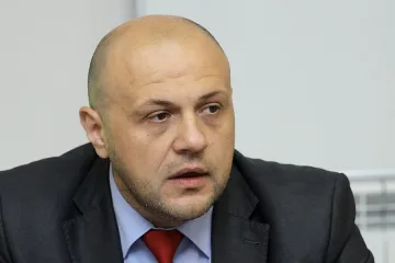 Чакаме 15% повече пари от Европа