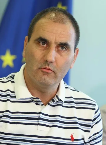 Цветан Цветанов страда. Написа тъжен пост