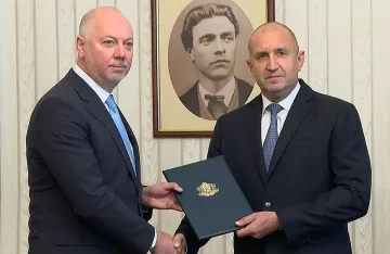 Президентът със светкавично решение след предложения кабинет