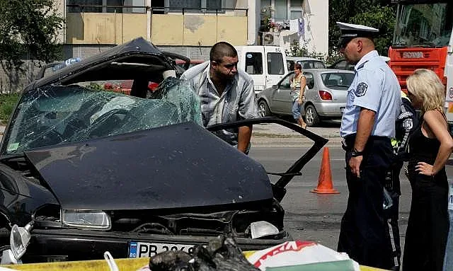 Двама загинаха на столичен булевард