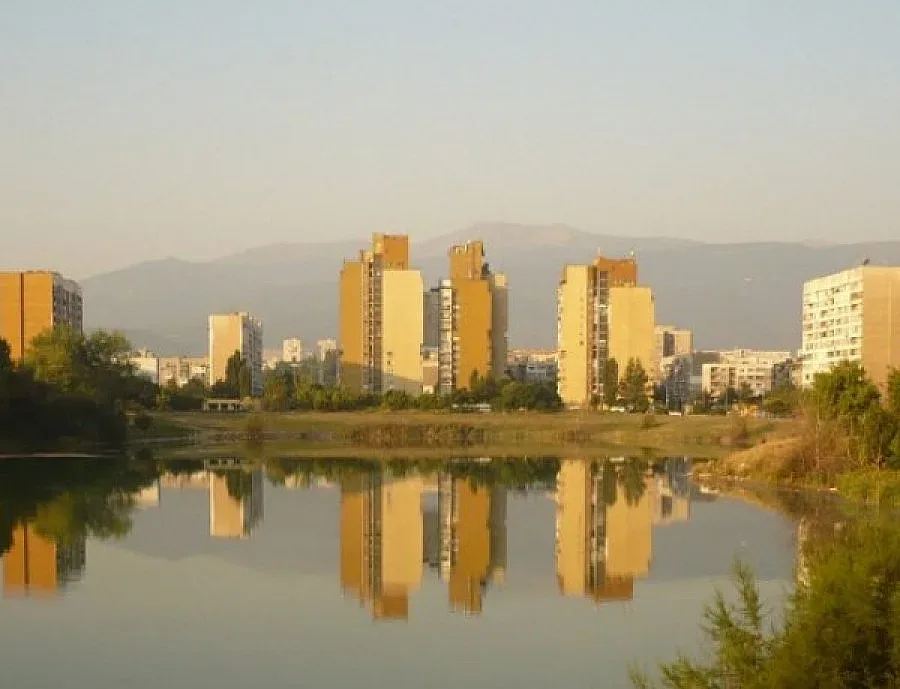 ПЪРВИЯТ НОЩЕН АВТОБУС 94 ТРЪГВА ДОВЕЧЕРА