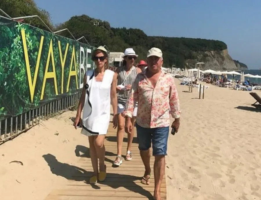 Арестуваха италианците, запалили БГ-флага