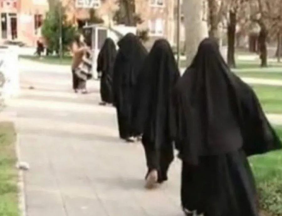 България започва с гостуване на Унгария за купа "Дейвис"