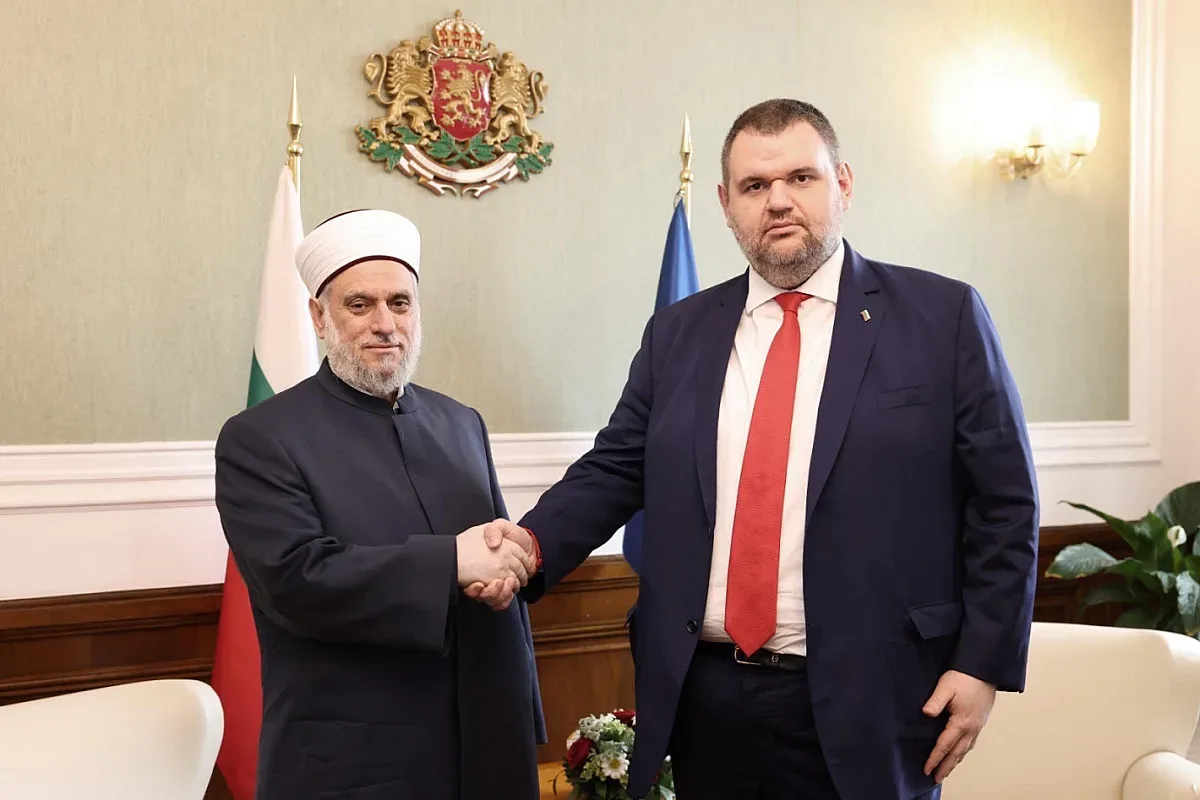 Главният мюфтия д-р Мустафа Хаджи поздрави Делян Пеевски за изборните резултати