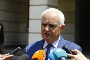 Сблъсъкът Радев-НАТО! Проговори военният министър