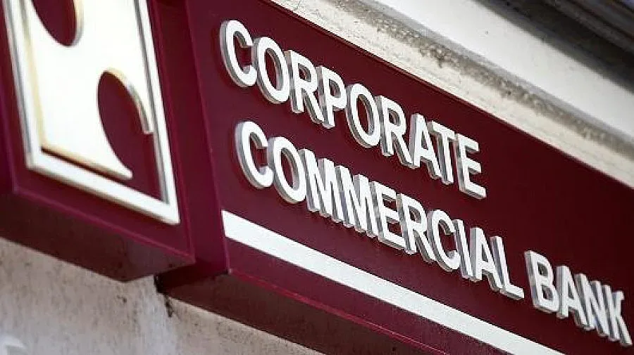 Станишев заклещен в лифт