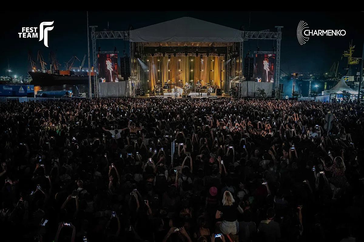 Fest Team с предварително споразумение за придобиване на Charmenko