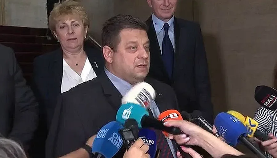 Ето го тяхното правителство! "Величие" каза желанието си