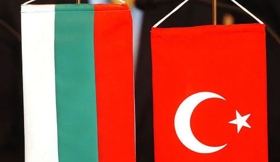 Иран подобрява самолетите си