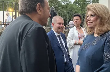 Вицепрезиденът Йотова цитира Фелини