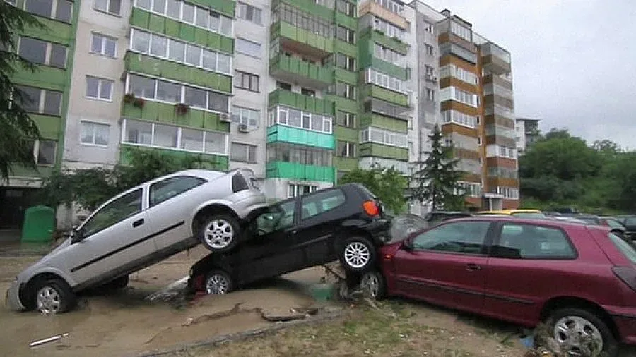 № 1 сме по данъчна политика в света