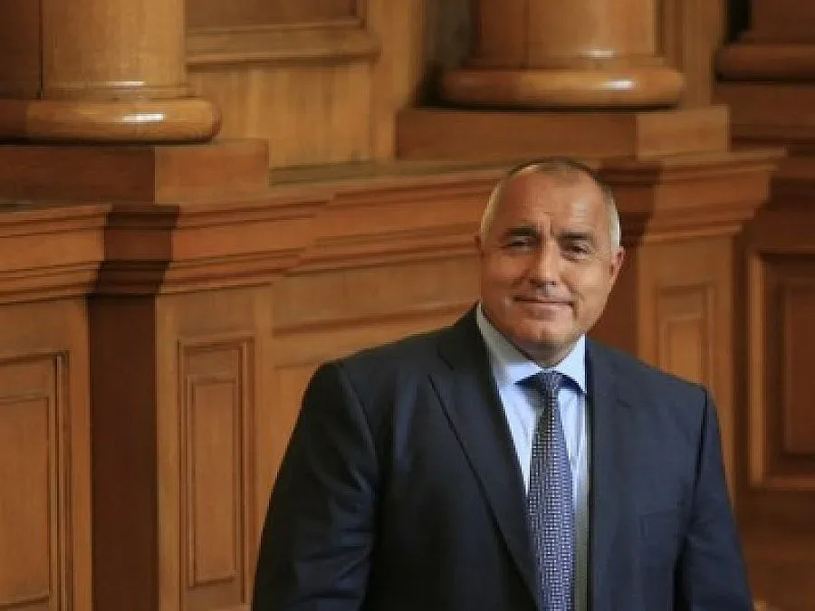 МИТАЛ ИЗКУПУВА УЛИЦА В ЛОНДОН