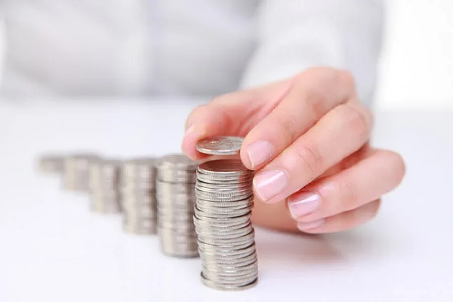 Моторист се заби в автобус и загина