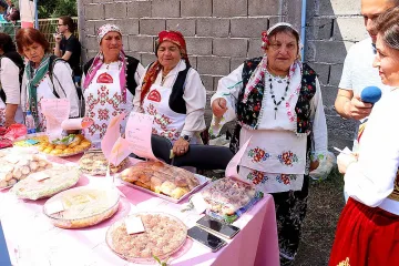 Пътуващ фестивал: 20 майсторки готвят по стари рецепти