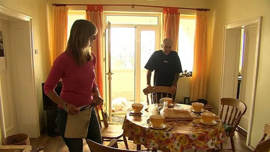 15 км пукнатина изби в Пелопонес