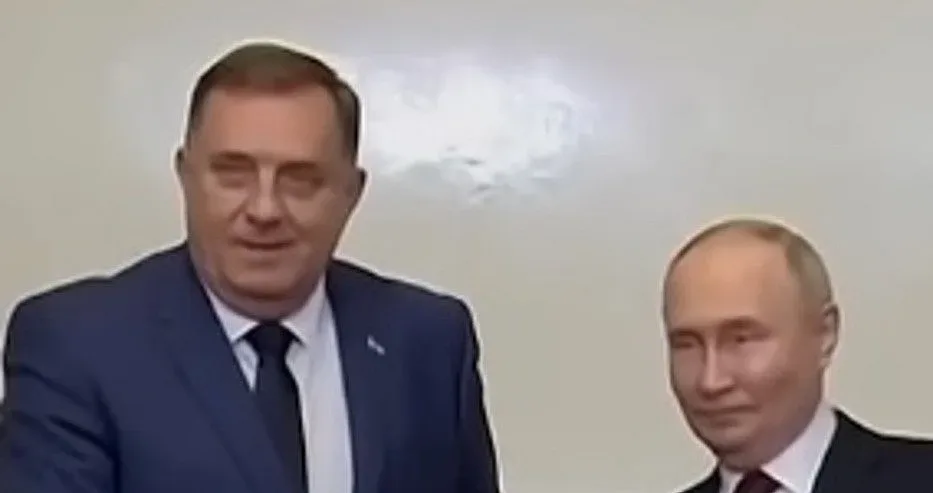 Президент полудя! Заплаши с бой голяма личност