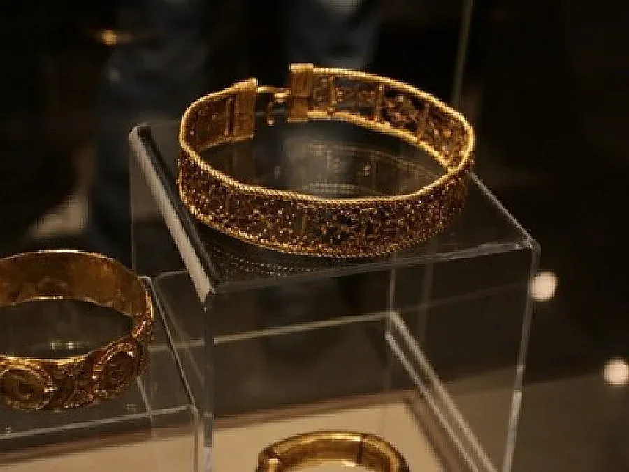 Макс Моузли остава шеф на ФИА