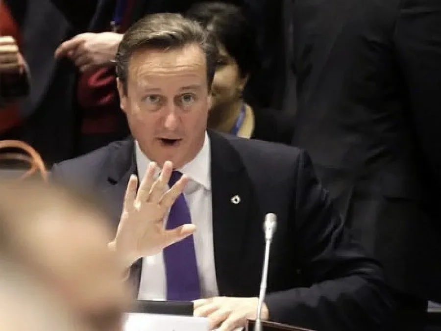 Един от футболните ултраси отърва ареста