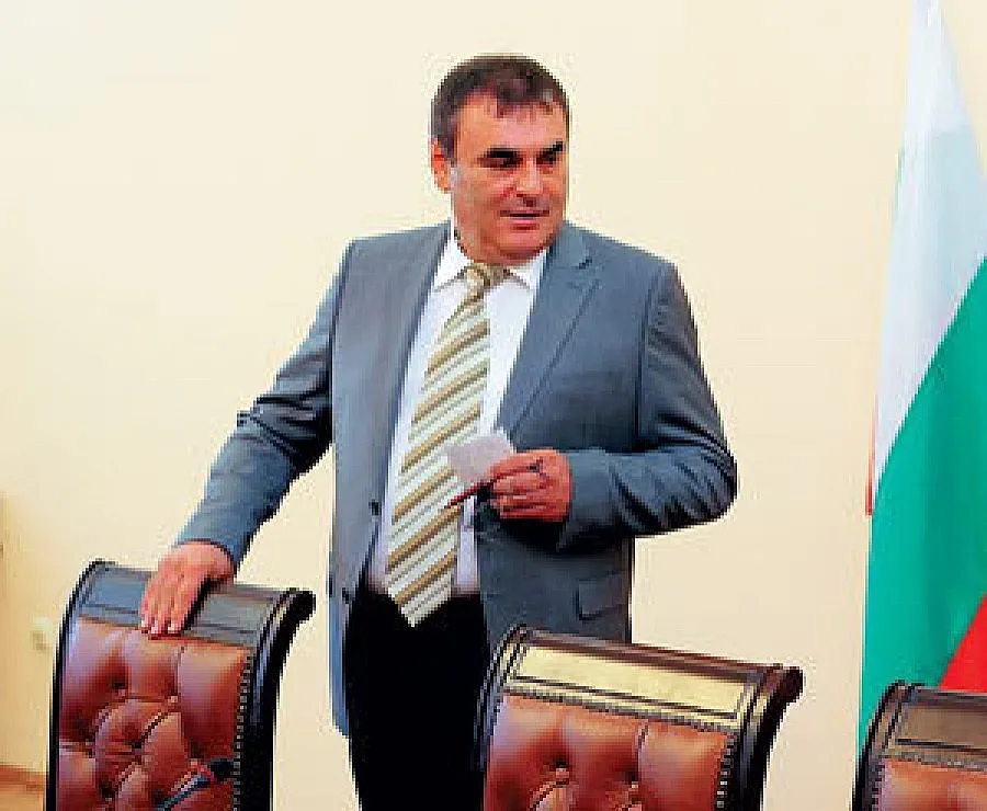 Шейх отваря банка в столицата