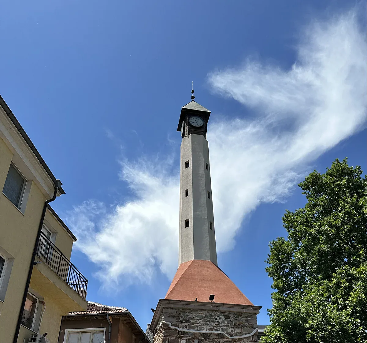 Часовникова кула e веселяла жителите на наш град