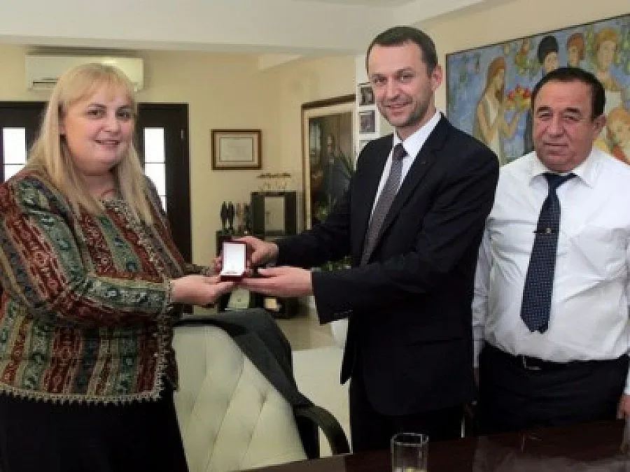 Доктори и полиция мобилизирани за матурите