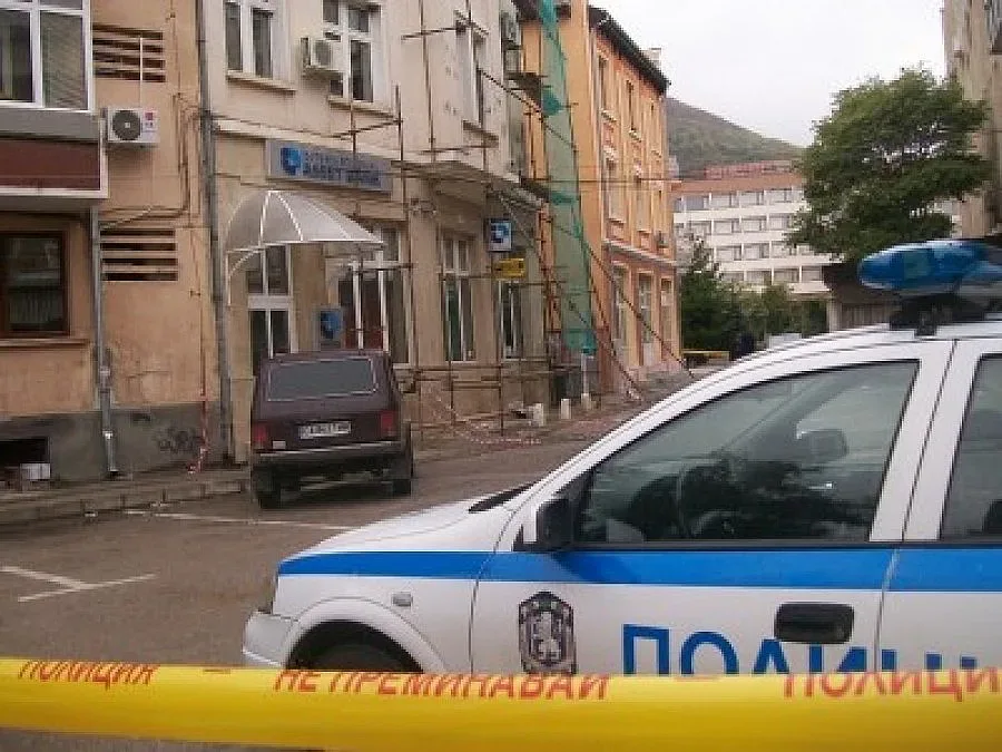 БСП и ГЕРБ били прегърнати в Пиринско 