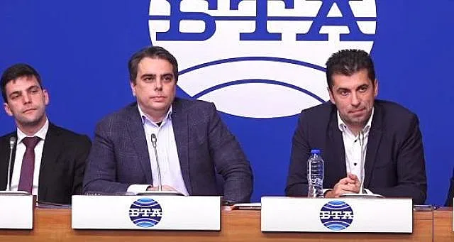 Гръм от Асен Василев! Как нарече ГЕРБ и Борисов